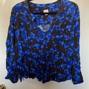 A new day ladies blouse. Black & blue. XXL. Nice. Machine wash.